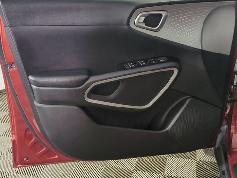 Used 2021 Kia Soul LX image 20