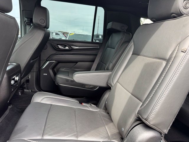 Used 2024 GMC Yukon XL Denali AWD/4WD image 22