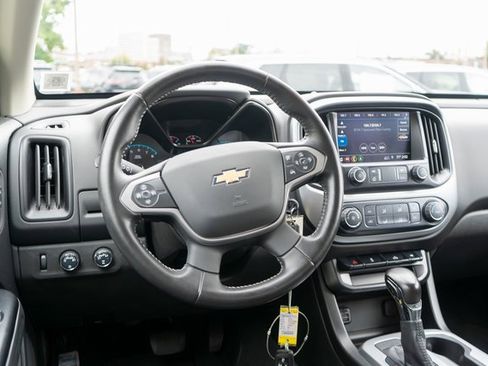 Used 2022 Chevrolet Colorado LT image 12