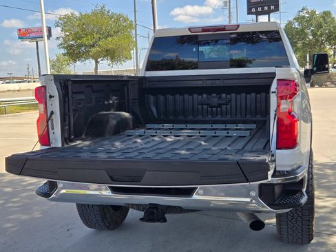 Certified 2025 Chevrolet Silverado 2500 LT w/ Texas Edition AWD/4WD image 25