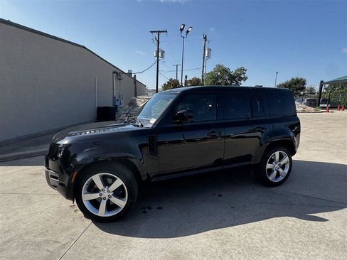 Used 2025 Land Rover Defender 110 X-Dynamic SE AWD/4WD image 2
