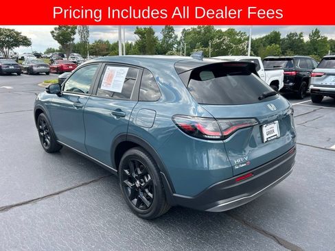Used 2025 Honda HR-V Sport image 14