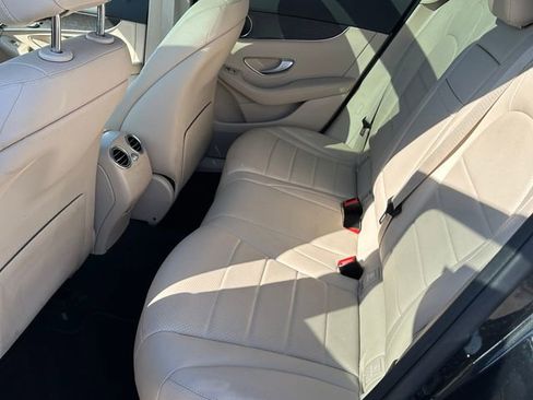 Used 2021 Mercedes-Benz GLC 300 4MATIC w/ Driver Assistance Package image 15