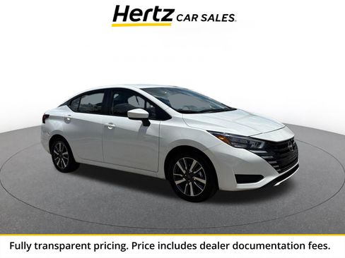 Used 2025 Nissan Versa SV FWD image 1