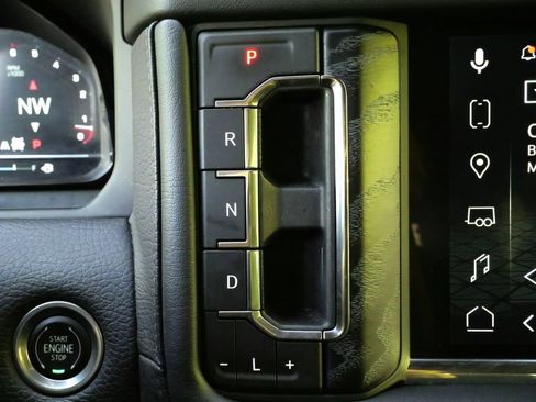 Used 2023 GMC Yukon Denali AWD/4WD image 15