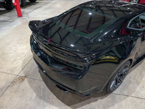Used 2018 Chevrolet Camaro ZL1 RWD image 20