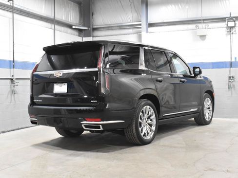 Certified 2023 Cadillac Escalade Premium Luxury Platinum w/ LPO, Floor Liner Package AWD/4WD image 27