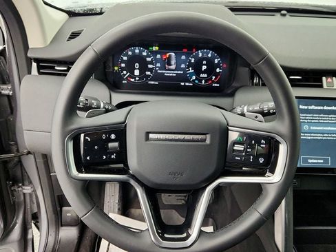 Used 2025 Land Rover Discovery Sport S image 13