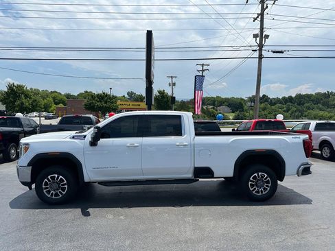 Used 2022 GMC Sierra 3500 SLE w/ SLE Value Package AWD/4WD image 1
