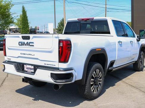 New 2026 GMC Sierra 2500 Denali Ultimate image 3