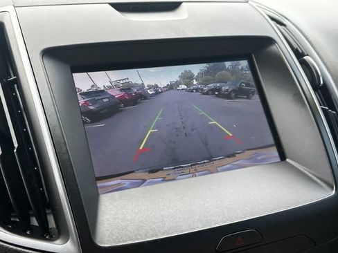 Certified 2020 Ford Edge SE FWD image 21