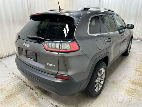 Used 2019 Jeep Cherokee Latitude Plus w/ Cold Weather Group image 10