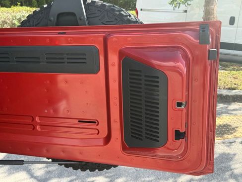 Used 2022 Ford Bronco Big Bend w/ Sasquatch Package image 37