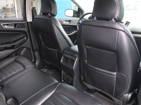 Used 2019 Ford Edge SEL w/ Equipment Group 201A AWD/4WD image 25