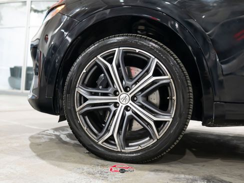 Used 2021 Maserati Levante S AWD/4WD image 10