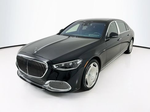 Certified 2024 Mercedes-Benz Maybach S 680 4MATIC image 3