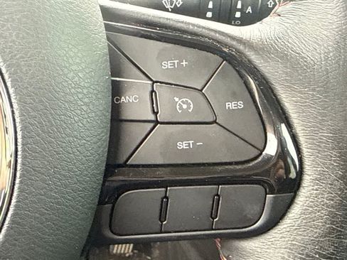Used 2022 Jeep Renegade Trailhawk AWD/4WD image 15