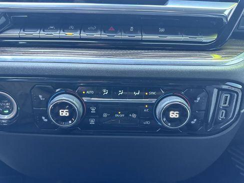 Used 2024 Chevrolet Silverado 1500 LT AWD/4WD image 29