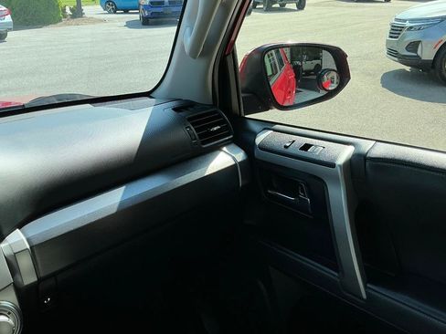 Used 2021 Toyota 4Runner SR5 RWD image 20