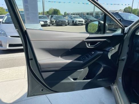 New 2026 Subaru Crosstrek 2.5i Limited AWD/4WD image 9