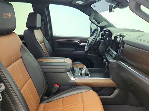 Used 2024 Chevrolet Silverado 2500 High Country w/ High Country Premium Package image 24