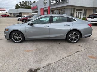 Used 2023 Chevrolet Malibu LT video 1
