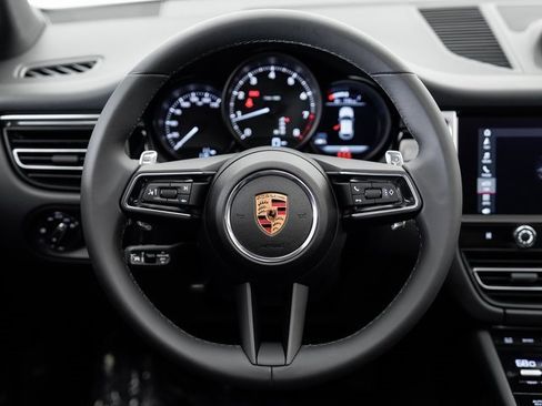 New 2025 Porsche Macan image 11