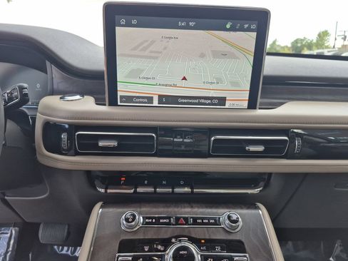 Used 2022 Lincoln Aviator Reserve w/ Equipment Group 201A image 9