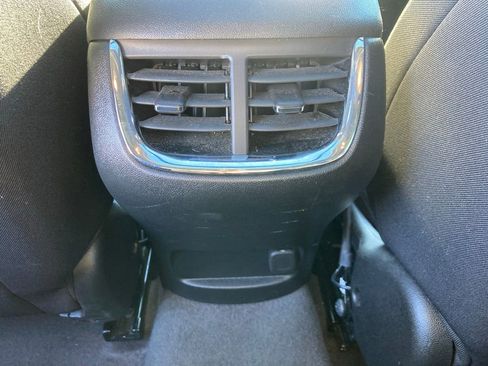 Used 2024 Chevrolet Malibu LT image 24