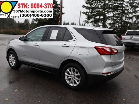 Used 2021 Chevrolet Equinox LT w/ Driver Convenience Package image 6