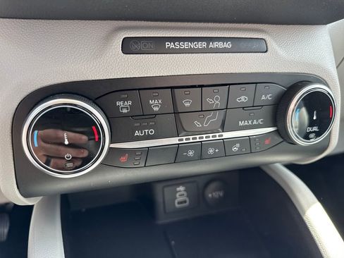 Used 2024 Ford Escape Active AWD/4WD image 21