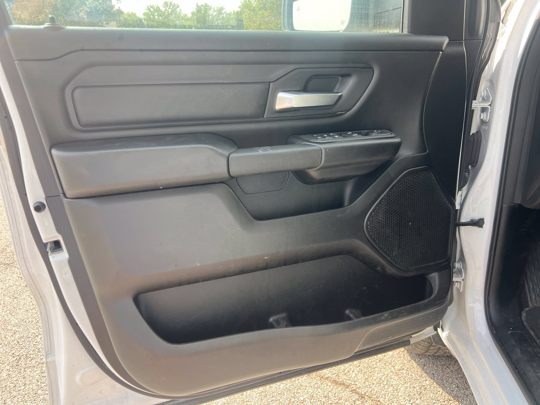 Used 2025 RAM 1500 Tradesman w/ Night Edition AWD/4WD image 11