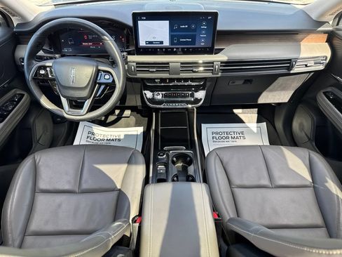 Used 2023 Lincoln Corsair Reserve AWD/4WD image 12