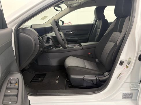 New 2026 Nissan Sentra SV w/ SV Convenience Package FWD image 14