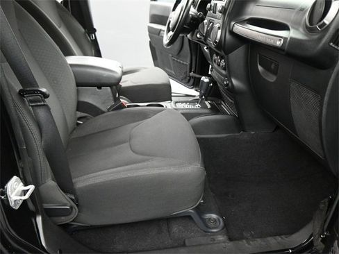 Used 2014 Jeep Wrangler Unlimited Sport w/ Quick Order Package 24S image 35