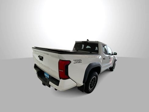 Used 2025 Toyota Tacoma TRD Off-Road AWD/4WD image 8