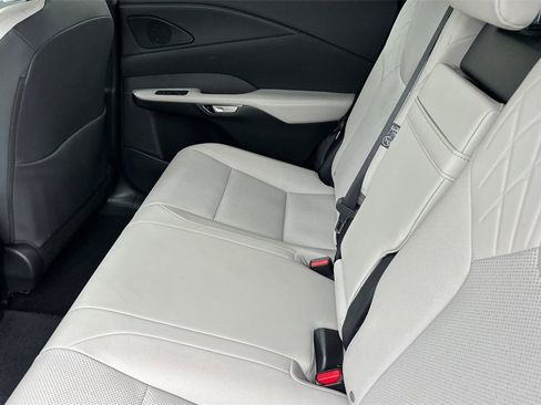 Used 2023 Lexus RX 350 Premium image 5