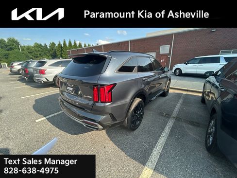 Used 2021 Kia Sorento SX AWD/4WD image 4