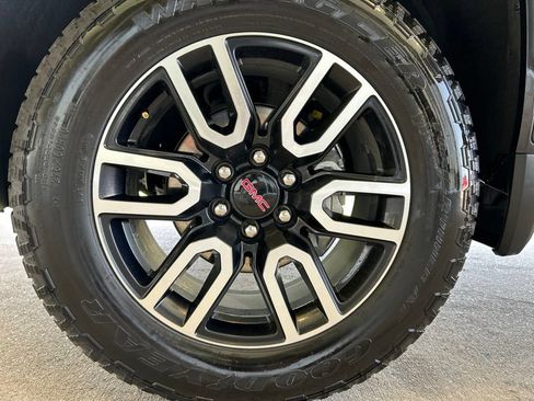 Used 2026 GMC Sierra 1500 AT4 w/ AT4 Premium Package AWD/4WD image 27