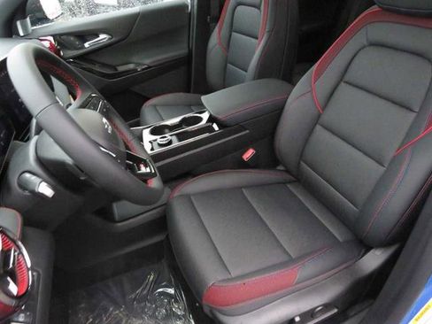 Used 2025 Chevrolet Equinox RS image 16