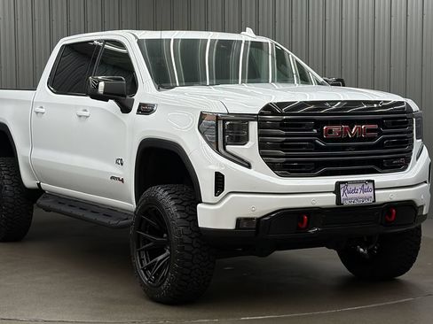 Used 2026 GMC Sierra 1500 AT4 w/ AT4 Premium Package AWD/4WD image 7