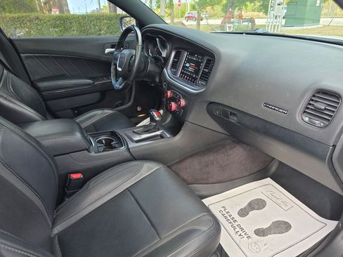 Used 2018 Dodge Charger SXT Plus w/ Quick Order Package 29J image 9