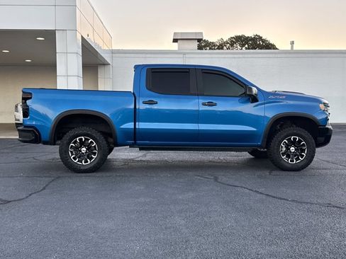 Used 2022 Chevrolet Silverado 1500 ZR2 image 2