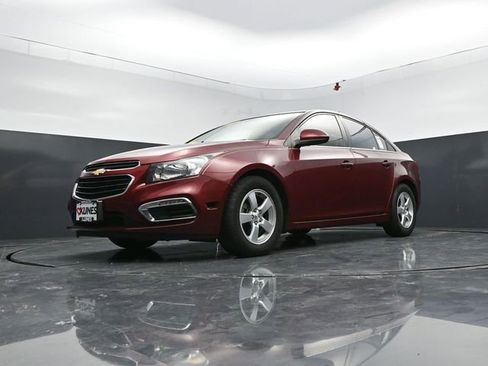 Used 2016 Chevrolet Cruze LT FWD image 48