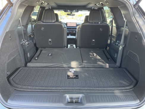 Certified 2026 INFINITI QX60 Sport w/ Dark Cargo Package AWD/4WD image 19