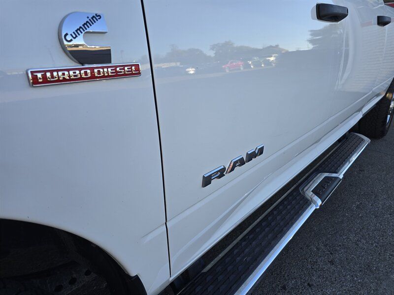 Used 2024 RAM 3500 Big Horn AWD/4WD image 28