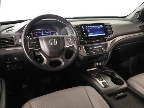 Used 2023 Honda Passport EX-L image 2