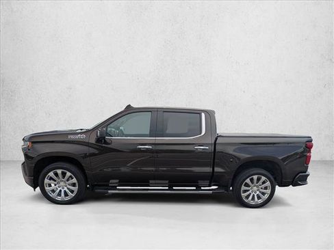 Used 2019 Chevrolet Silverado 1500 High Country w/ Technology Package AWD/4WD image 8