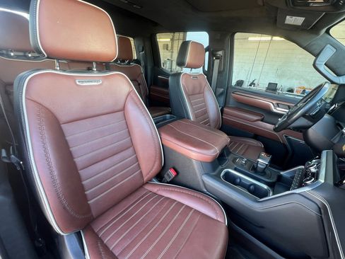 Used 2023 GMC Sierra 1500 Denali Ultimate image 4
