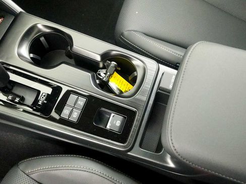 New 2026 Subaru Outback Limited AWD/4WD image 18